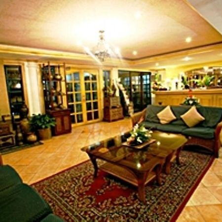 Villa Margarita Hotel Davao Exterior foto